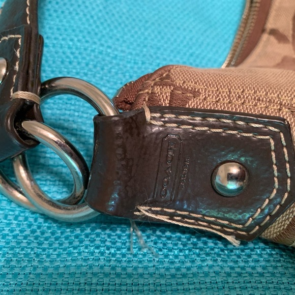 Authentic Coach Handbag, Excellent Condition - Picture 4 of 15